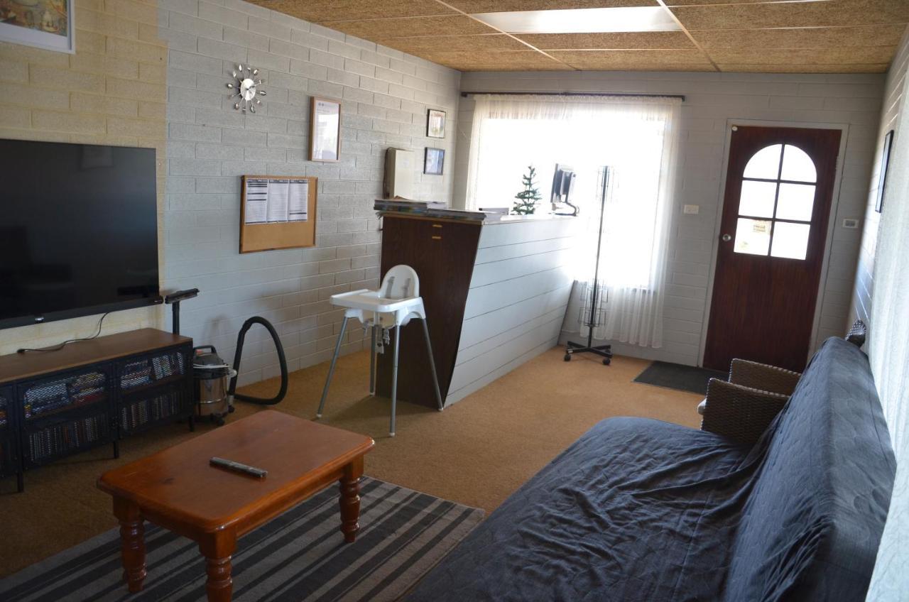 Glossop Motel Winkie Dış mekan fotoğraf